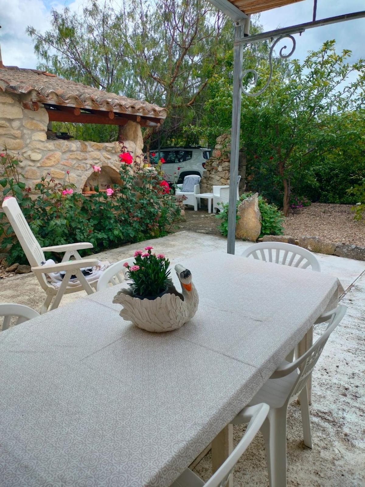 Casa Di Pietra Villa Usellus Exterior foto